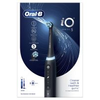 Oral-B iO Series 5 Black električna četkica za zube sa kutijom za putovanje